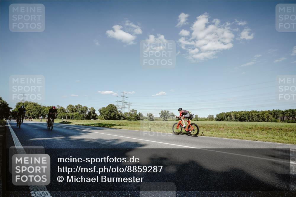 07.09.2025 - 19. Norderstedt Triathlon Michael Burmester http://msf.ph/oto/8859287 07.09.2025 15:45:38 Radfahren 531, 552, 916, 930, 946, 1474, 1541 meine-sportfotos.de