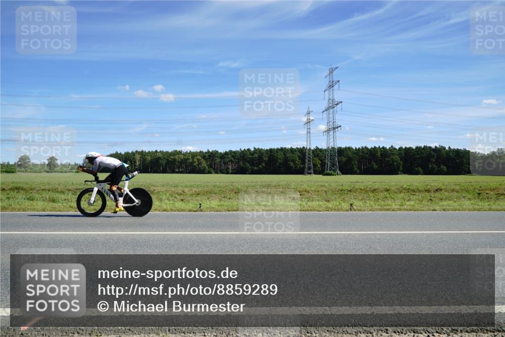 07.09.2025 - 19. Norderstedt Triathlon Michael Burmester http://msf.ph/oto/8859289 07.09.2025 13:35:02 Radfahren  meine-sportfotos.de