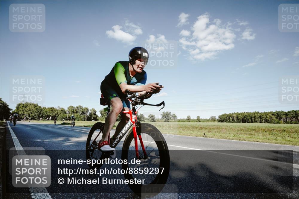 07.09.2025 - 19. Norderstedt Triathlon Michael Burmester http://msf.ph/oto/8859297 07.09.2025 15:45:41 Radfahren 531, 930, 932, 946 meine-sportfotos.de
