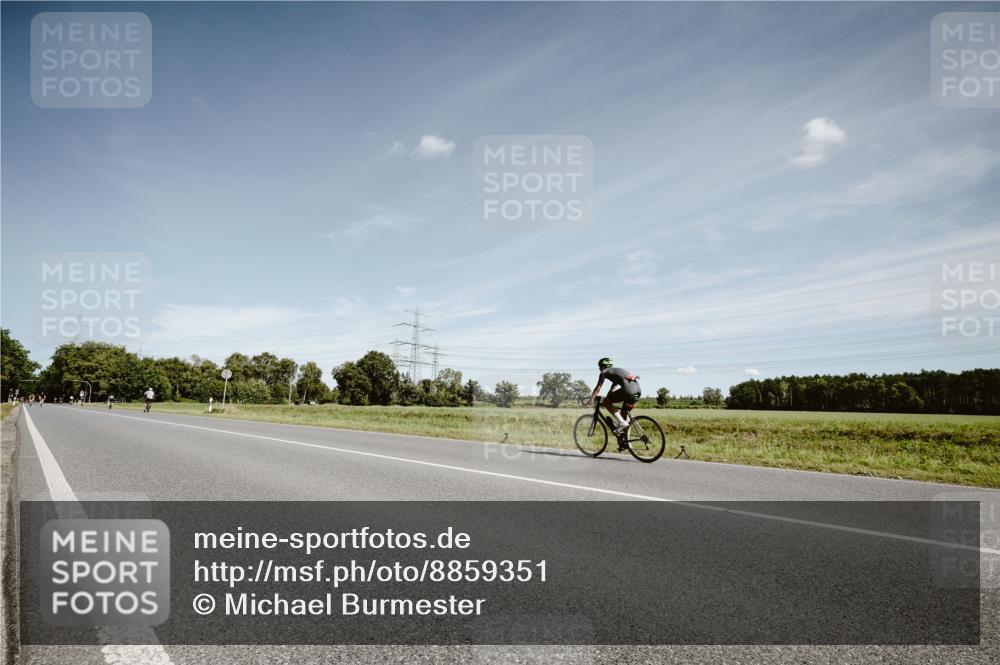 07.09.2025 - 19. Norderstedt Triathlon Michael Burmester http://msf.ph/oto/8859351 07.09.2025 12:43:28 Radfahren  meine-sportfotos.de