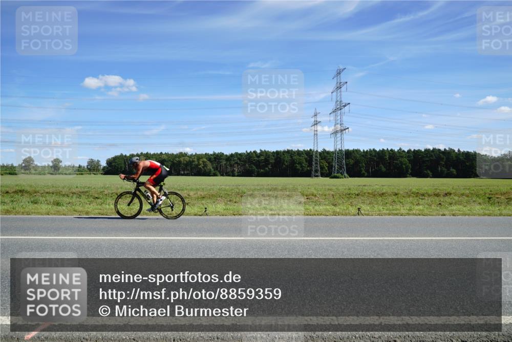 07.09.2025 - 19. Norderstedt Triathlon Michael Burmester http://msf.ph/oto/8859359 07.09.2025 13:36:30 Radfahren  meine-sportfotos.de