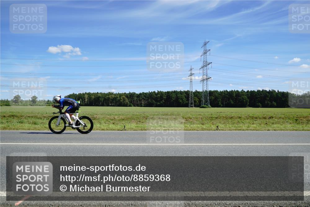 07.09.2025 - 19. Norderstedt Triathlon Michael Burmester http://msf.ph/oto/8859368 07.09.2025 13:36:37 Radfahren  meine-sportfotos.de