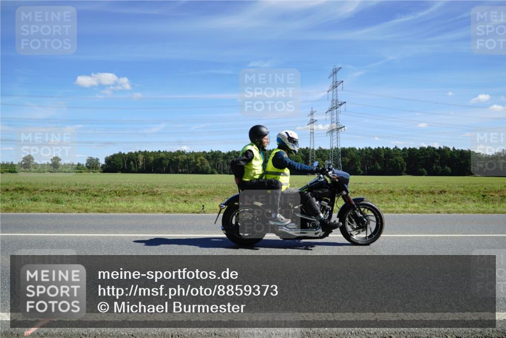 07.09.2025 - 19. Norderstedt Triathlon Michael Burmester http://msf.ph/oto/8859373 07.09.2025 13:36:41 Radfahren  meine-sportfotos.de