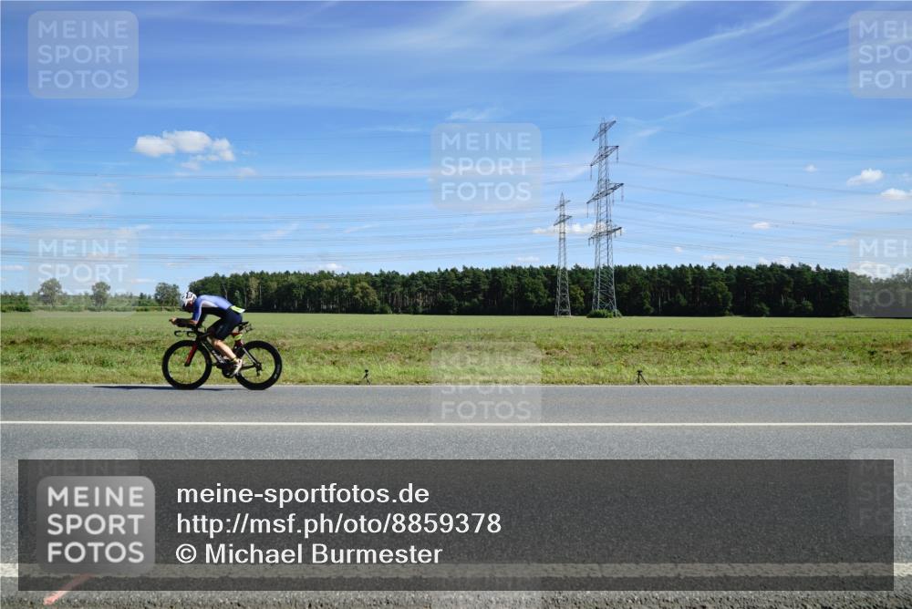07.09.2025 - 19. Norderstedt Triathlon Michael Burmester http://msf.ph/oto/8859378 07.09.2025 13:36:43 Radfahren  meine-sportfotos.de