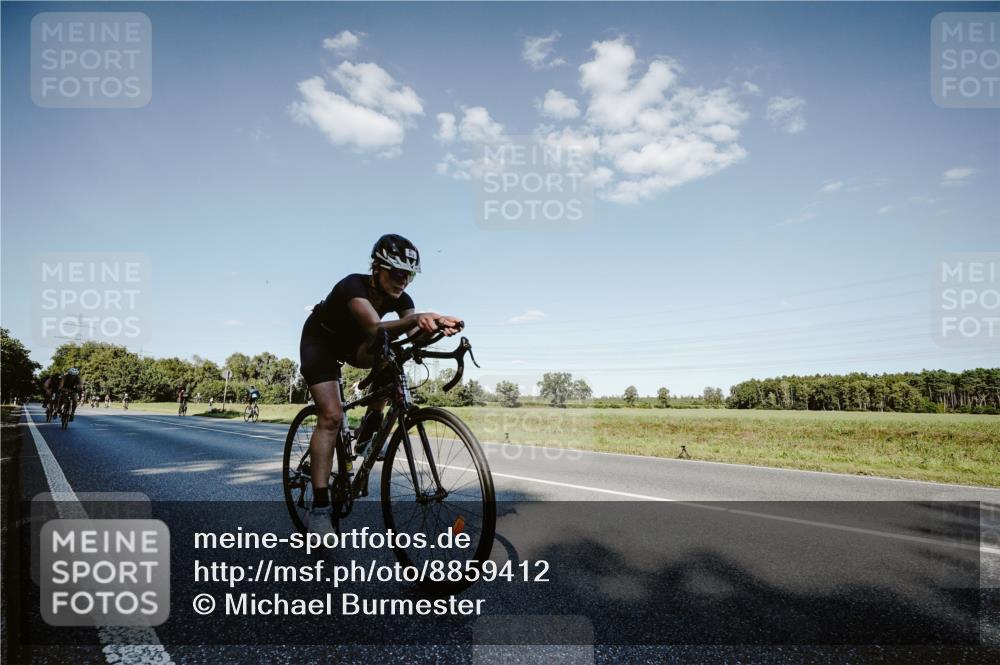 07.09.2025 - 19. Norderstedt Triathlon Michael Burmester http://msf.ph/oto/8859412 07.09.2025 15:46:25 Radfahren 518, 875, 912, 1407, 1533 meine-sportfotos.de