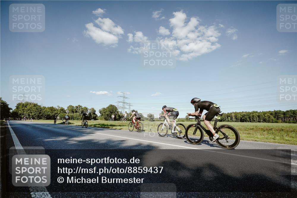 07.09.2025 - 19. Norderstedt Triathlon Michael Burmester http://msf.ph/oto/8859437 07.09.2025 15:46:31 Radfahren  meine-sportfotos.de