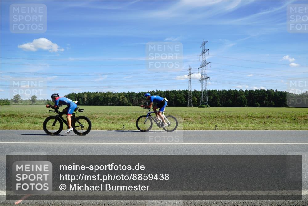 07.09.2025 - 19. Norderstedt Triathlon Michael Burmester http://msf.ph/oto/8859438 07.09.2025 13:38:03 Radfahren  meine-sportfotos.de