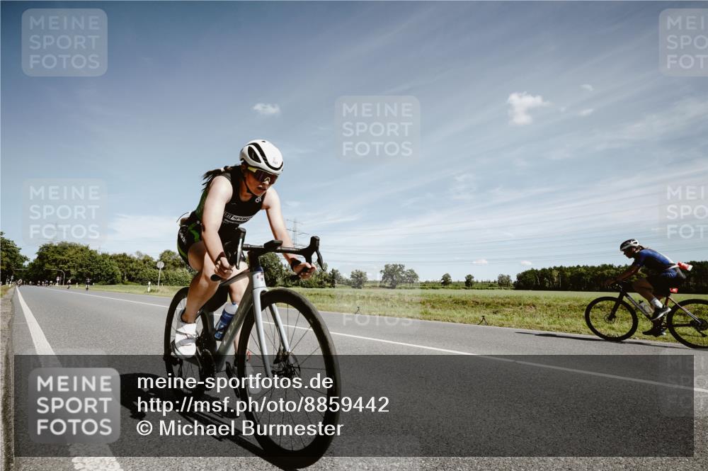 07.09.2025 - 19. Norderstedt Triathlon Michael Burmester http://msf.ph/oto/8859442 07.09.2025 12:44:18 Radfahren 707 meine-sportfotos.de