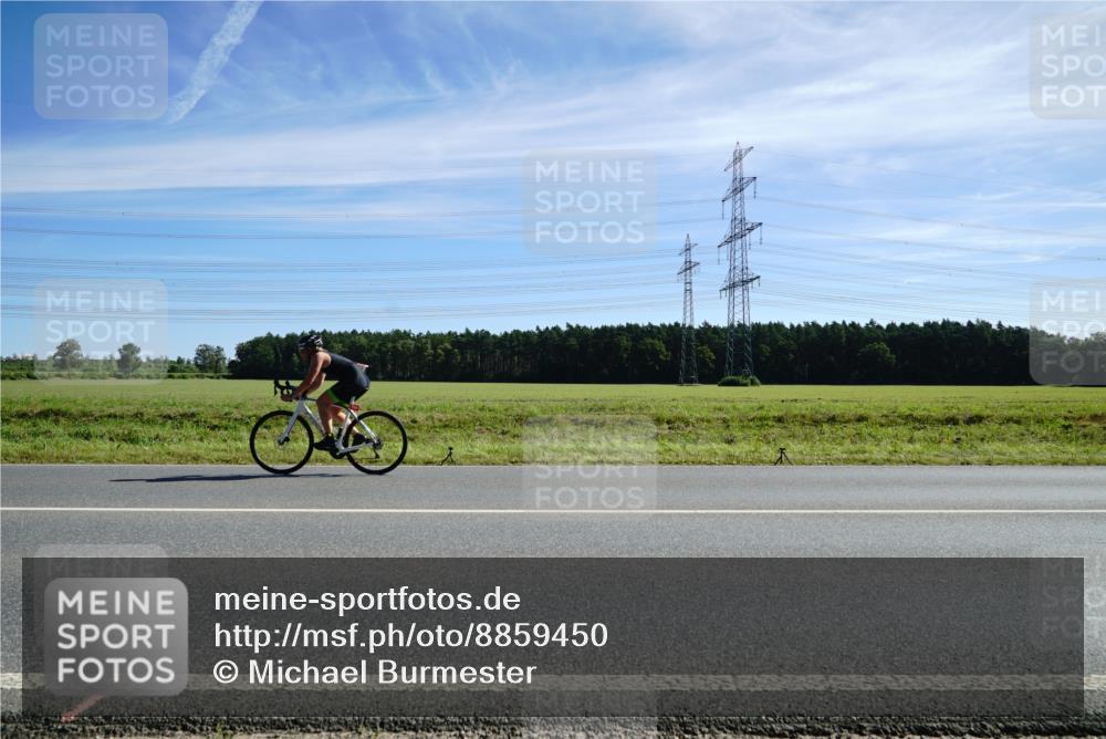 07.09.2025 - 19. Norderstedt Triathlon Michael Burmester http://msf.ph/oto/8859450 07.09.2025 11:39:10 Radfahren  meine-sportfotos.de