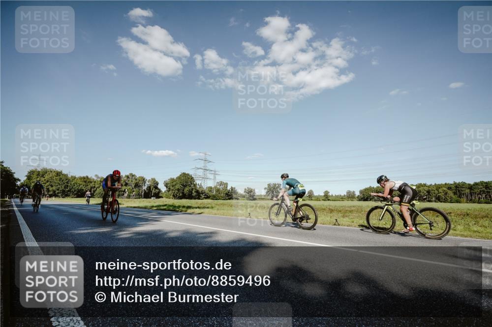 07.09.2025 - 19. Norderstedt Triathlon Michael Burmester http://msf.ph/oto/8859496 07.09.2025 15:46:57 Radfahren 514, 943, 944, 1080, 1529 meine-sportfotos.de