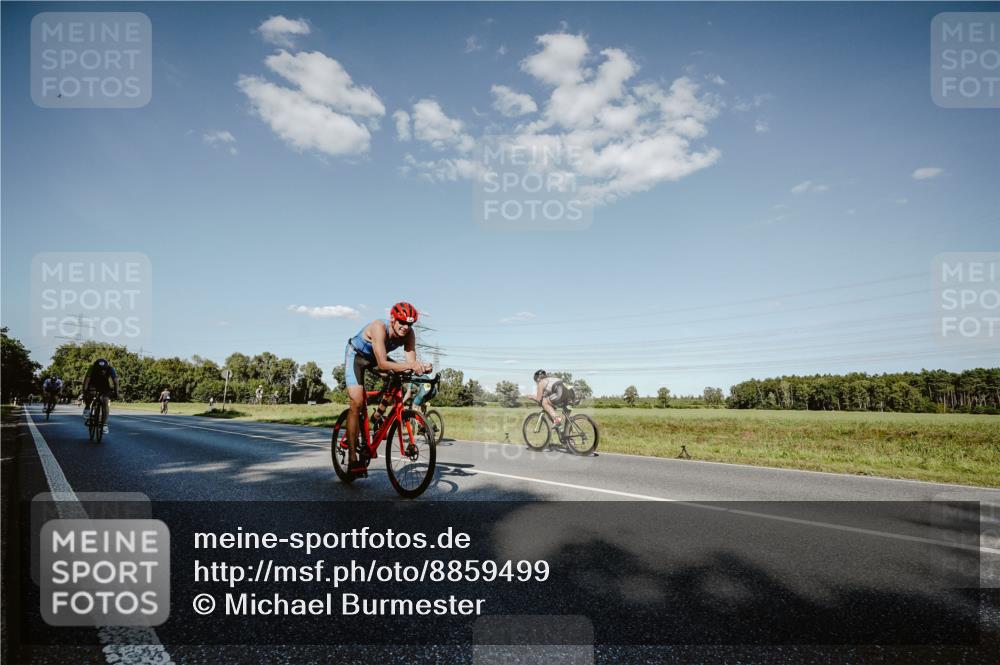 07.09.2025 - 19. Norderstedt Triathlon Michael Burmester http://msf.ph/oto/8859499 07.09.2025 15:46:57 Radfahren 514, 943, 944, 1080, 1529 meine-sportfotos.de