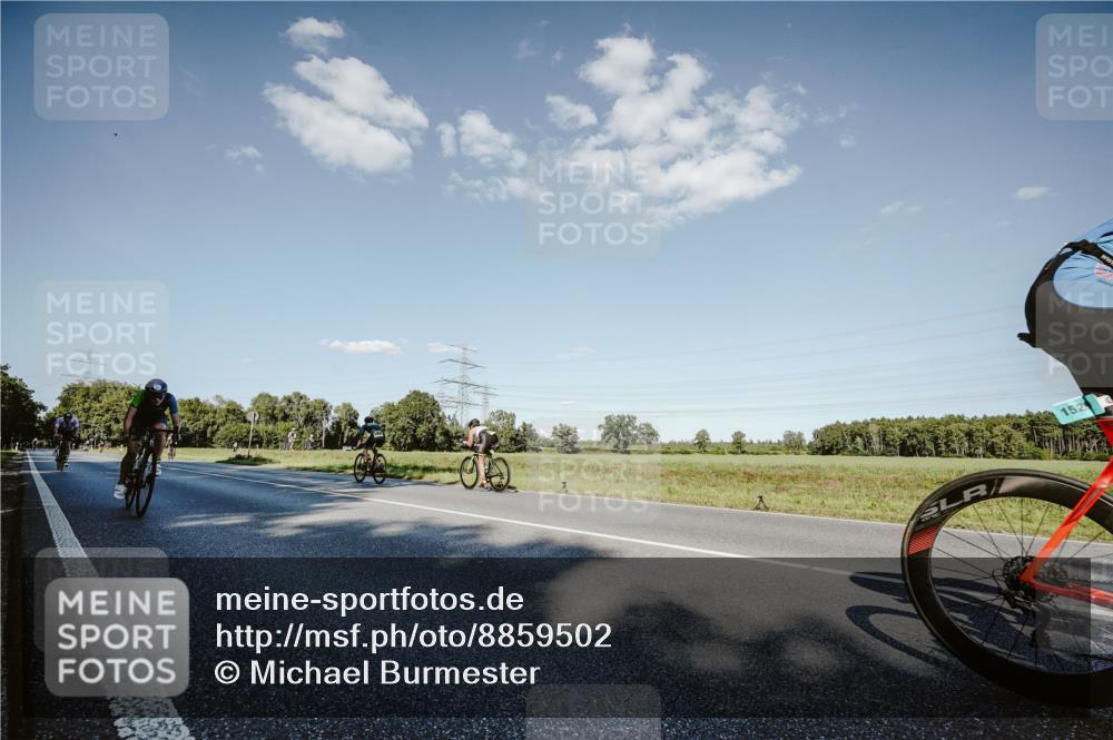 07.09.2025 - 19. Norderstedt Triathlon Michael Burmester http://msf.ph/oto/8859502 07.09.2025 15:46:57 Radfahren 514, 943, 944, 1080, 1529 meine-sportfotos.de