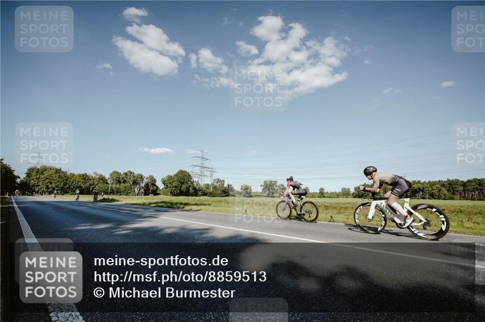 07.09.2025 - 19. Norderstedt Triathlon Michael Burmester http://msf.ph/oto/8859513 07.09.2025 15:47:00 Radfahren 943, 1080, 1529 meine-sportfotos.de