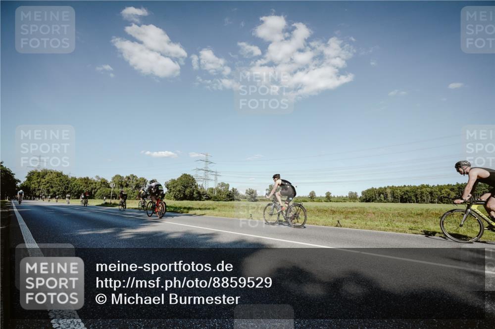 07.09.2025 - 19. Norderstedt Triathlon Michael Burmester http://msf.ph/oto/8859529 07.09.2025 15:47:03 Radfahren  meine-sportfotos.de