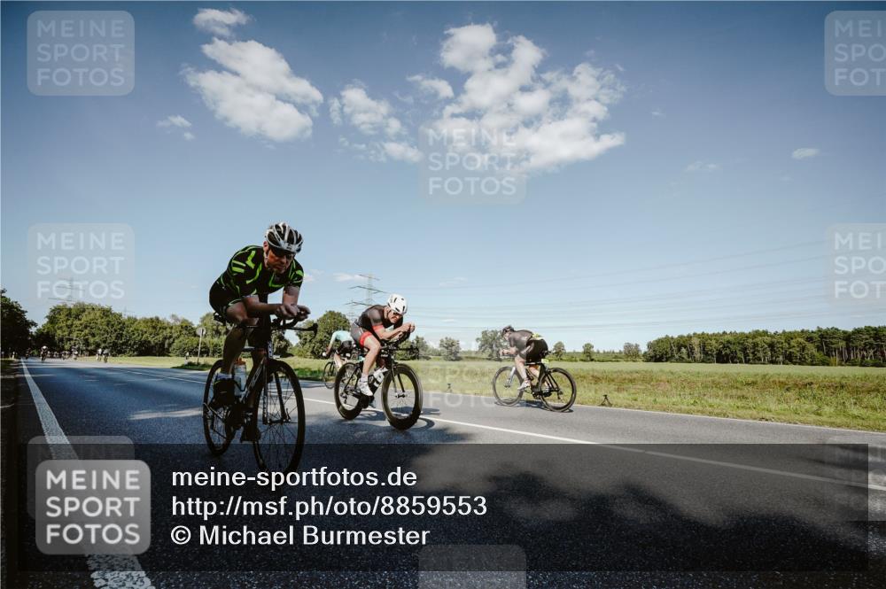 07.09.2025 - 19. Norderstedt Triathlon Michael Burmester http://msf.ph/oto/8859553 07.09.2025 15:47:15 Radfahren 915, 1538 meine-sportfotos.de