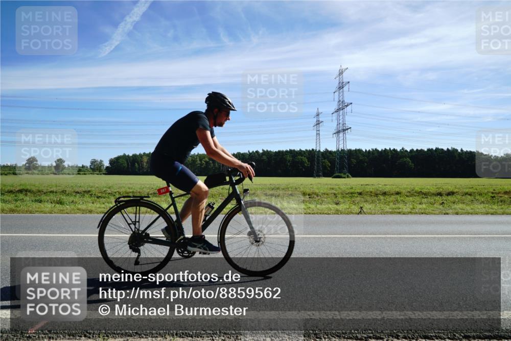 07.09.2025 - 19. Norderstedt Triathlon Michael Burmester http://msf.ph/oto/8859562 07.09.2025 11:40:10 Radfahren 287 meine-sportfotos.de