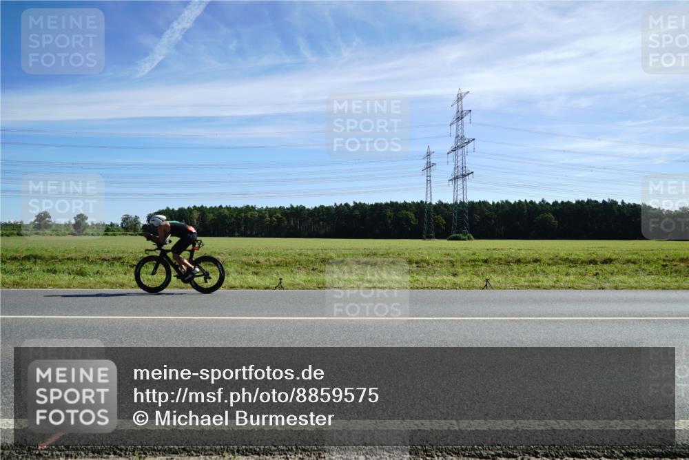 07.09.2025 - 19. Norderstedt Triathlon Michael Burmester http://msf.ph/oto/8859575 07.09.2025 11:40:16 Radfahren 229, 1315 meine-sportfotos.de
