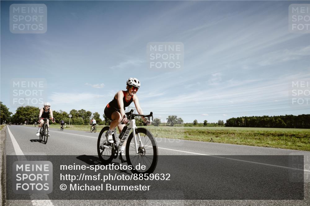 07.09.2025 - 19. Norderstedt Triathlon Michael Burmester http://msf.ph/oto/8859632 07.09.2025 12:46:07 Radfahren 175, 1374 meine-sportfotos.de