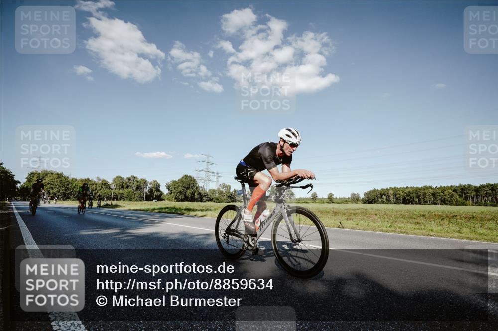 07.09.2025 - 19. Norderstedt Triathlon Michael Burmester http://msf.ph/oto/8859634 07.09.2025 15:47:44 Radfahren 532, 927, 941, 1415, 1419, 1544 meine-sportfotos.de