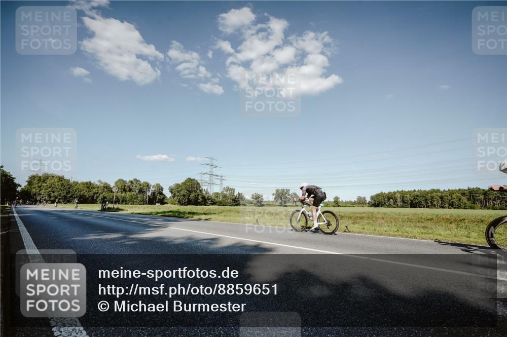 07.09.2025 - 19. Norderstedt Triathlon Michael Burmester http://msf.ph/oto/8859651 07.09.2025 15:47:50 Radfahren  meine-sportfotos.de