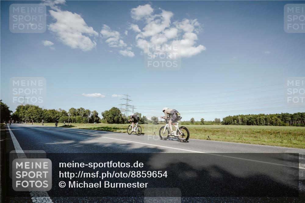 07.09.2025 - 19. Norderstedt Triathlon Michael Burmester http://msf.ph/oto/8859654 07.09.2025 15:47:51 Radfahren  meine-sportfotos.de