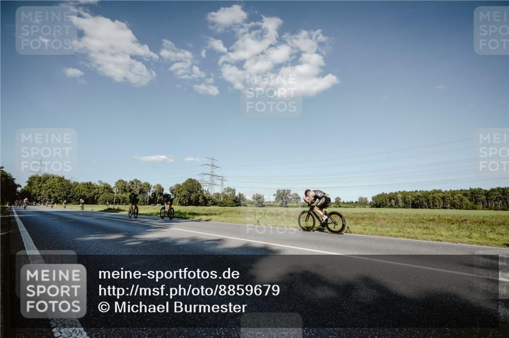 07.09.2025 - 19. Norderstedt Triathlon Michael Burmester http://msf.ph/oto/8859679 07.09.2025 15:48:01 Radfahren 1082, 1473 meine-sportfotos.de