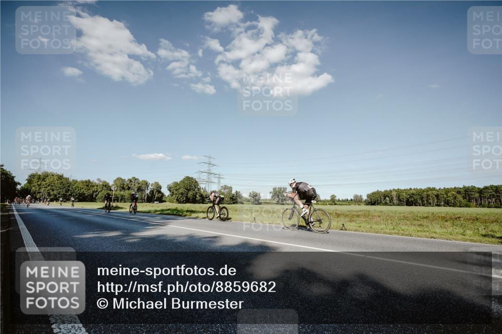 07.09.2025 - 19. Norderstedt Triathlon Michael Burmester http://msf.ph/oto/8859682 07.09.2025 15:48:02 Radfahren 1082, 1473, 1532 meine-sportfotos.de