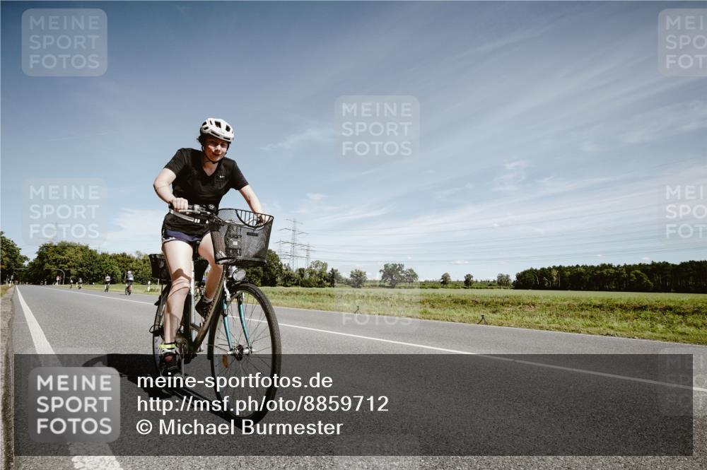 07.09.2025 - 19. Norderstedt Triathlon Michael Burmester http://msf.ph/oto/8859712 07.09.2025 12:47:17 Radfahren 345, 1260 meine-sportfotos.de