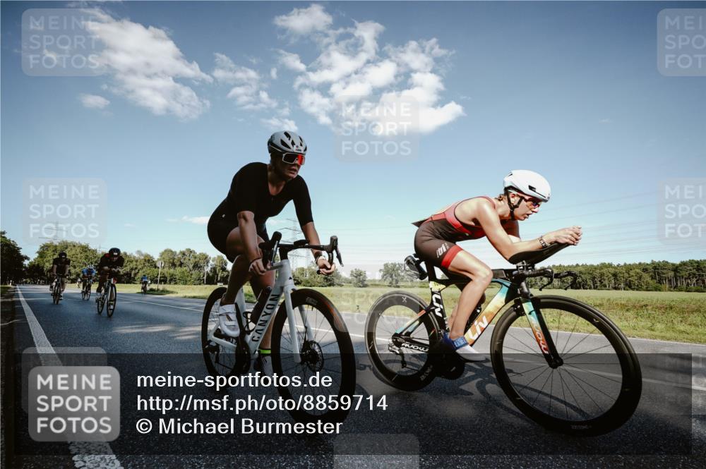 07.09.2025 - 19. Norderstedt Triathlon Michael Burmester http://msf.ph/oto/8859714 07.09.2025 15:48:10 Radfahren 381, 406, 425, 1051, 1065, 1073, 1531, 1563 meine-sportfotos.de