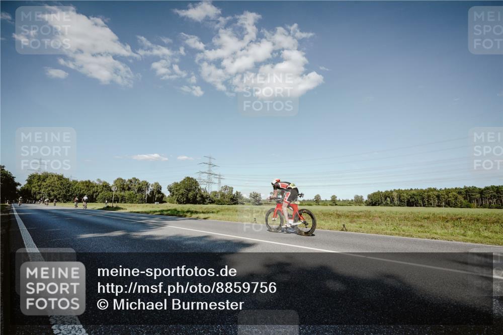 07.09.2025 - 19. Norderstedt Triathlon Michael Burmester http://msf.ph/oto/8859756 07.09.2025 15:48:28 Radfahren  meine-sportfotos.de