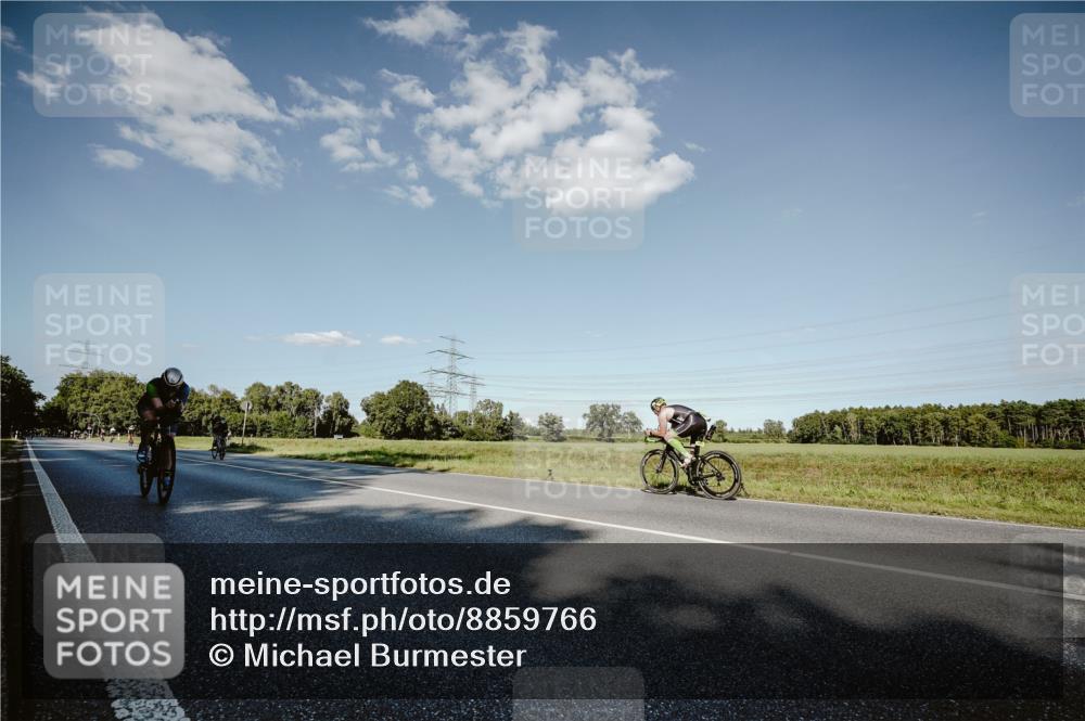 07.09.2025 - 19. Norderstedt Triathlon Michael Burmester http://msf.ph/oto/8859766 07.09.2025 15:48:32 Radfahren 1085 meine-sportfotos.de