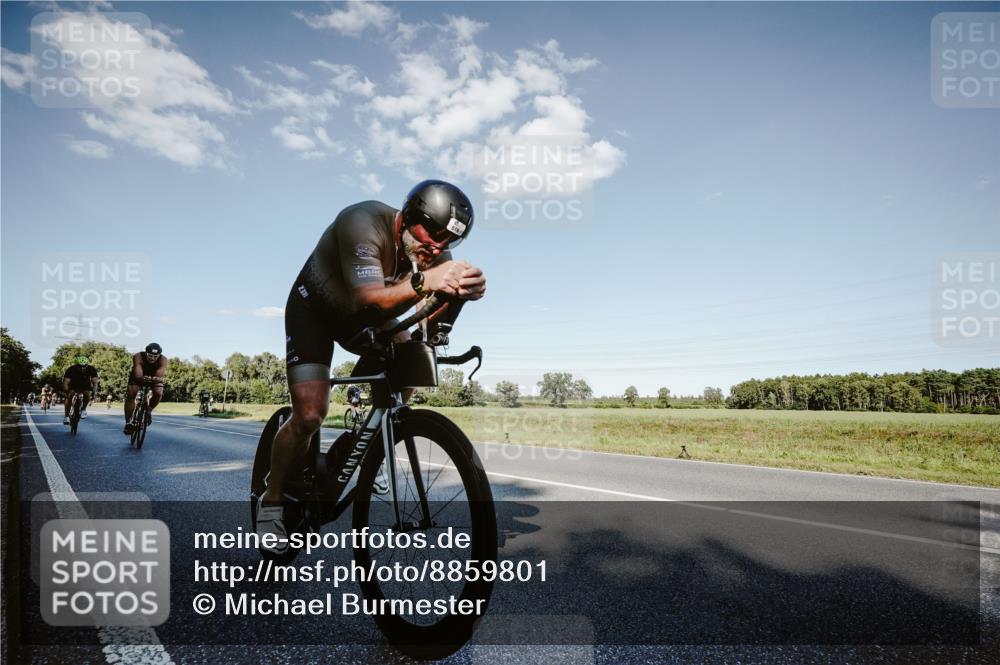 07.09.2025 - 19. Norderstedt Triathlon Michael Burmester http://msf.ph/oto/8859801 07.09.2025 15:48:50 Radfahren 384, 387, 516, 522, 1405 meine-sportfotos.de