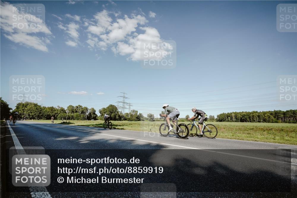 07.09.2025 - 19. Norderstedt Triathlon Michael Burmester http://msf.ph/oto/8859919 07.09.2025 15:49:39 Radfahren 508, 1105 meine-sportfotos.de