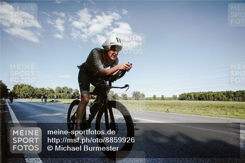 07.09.2025 - 19. Norderstedt Triathlon Michael Burmester http://msf.ph/oto/8859926 07.09.2025 15:49:41 Radfahren 501, 508, 1105 meine-sportfotos.de