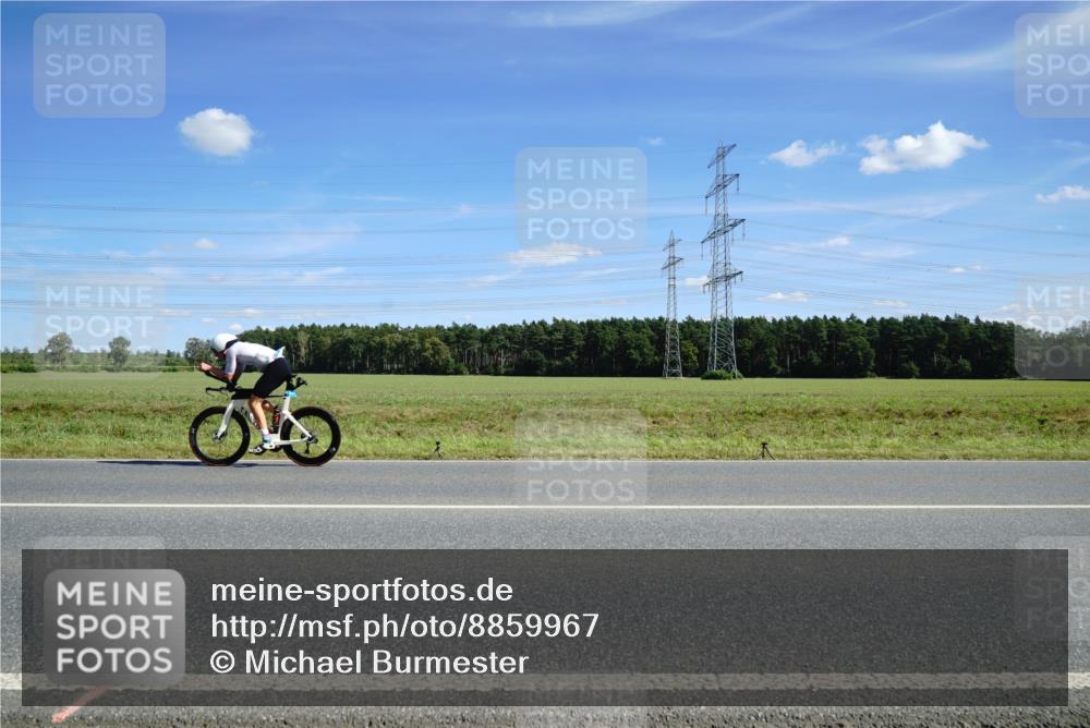 07.09.2025 - 19. Norderstedt Triathlon Michael Burmester http://msf.ph/oto/8859967 07.09.2025 13:45:48 Radfahren  meine-sportfotos.de