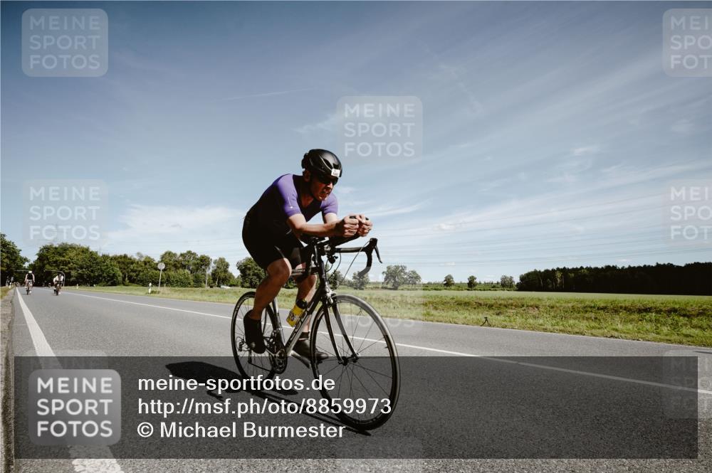 07.09.2025 - 19. Norderstedt Triathlon Michael Burmester http://msf.ph/oto/8859973 07.09.2025 12:50:16 Radfahren 220, 241, 330, 1283 meine-sportfotos.de