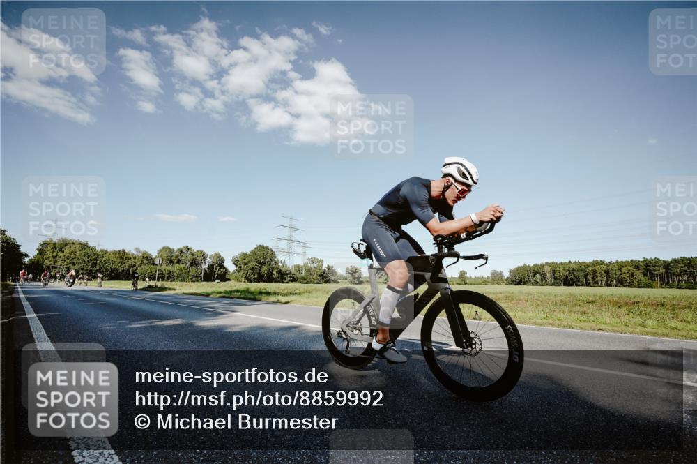 07.09.2025 - 19. Norderstedt Triathlon Michael Burmester http://msf.ph/oto/8859992 07.09.2025 15:50:10 Radfahren 403, 1068 meine-sportfotos.de
