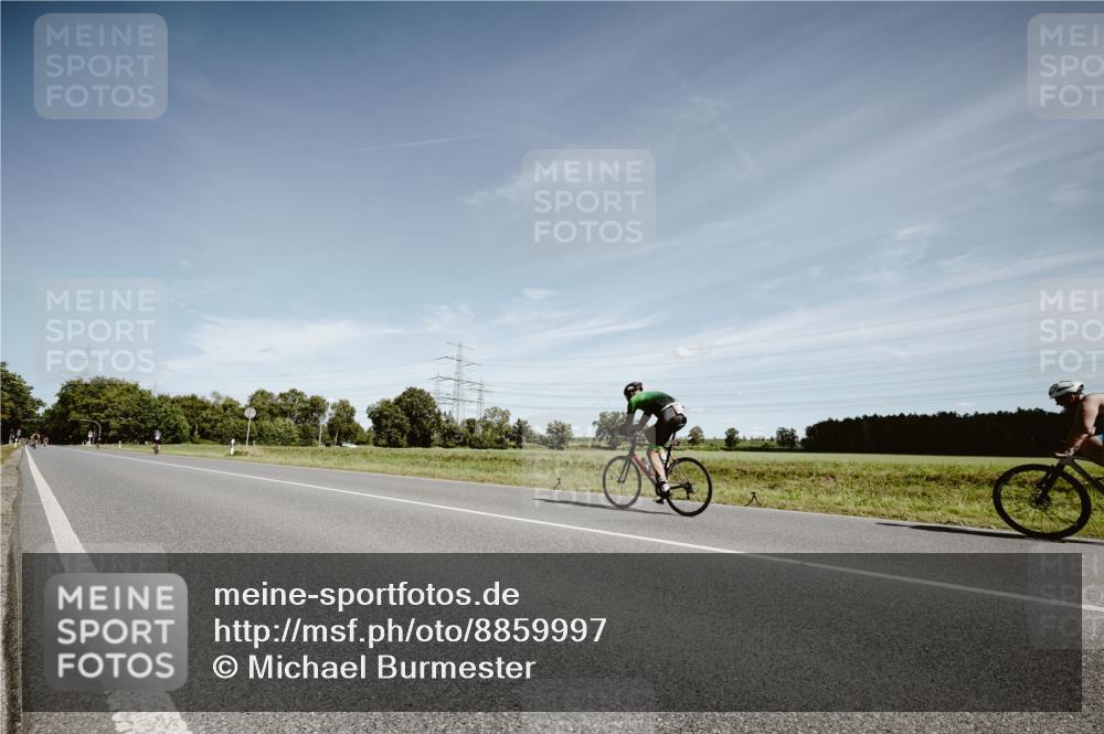 07.09.2025 - 19. Norderstedt Triathlon Michael Burmester http://msf.ph/oto/8859997 07.09.2025 12:50:27 Radfahren  meine-sportfotos.de