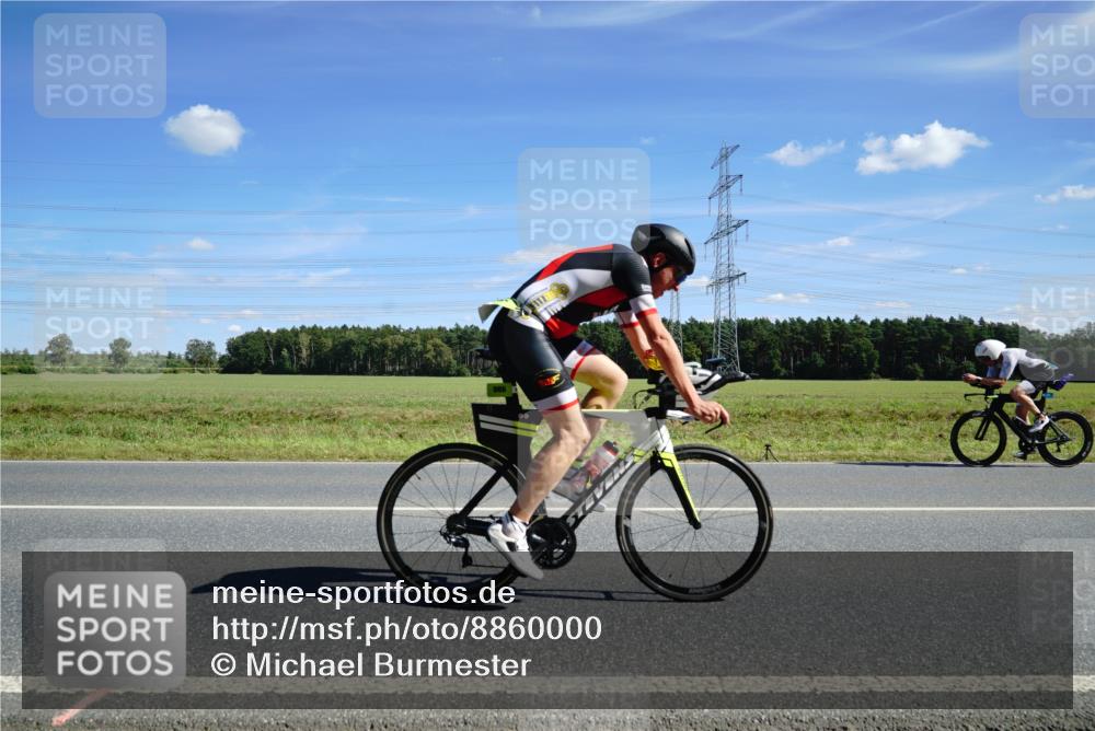 07.09.2025 - 19. Norderstedt Triathlon Michael Burmester http://msf.ph/oto/8860000 07.09.2025 13:46:00 Radfahren 392, 986 meine-sportfotos.de