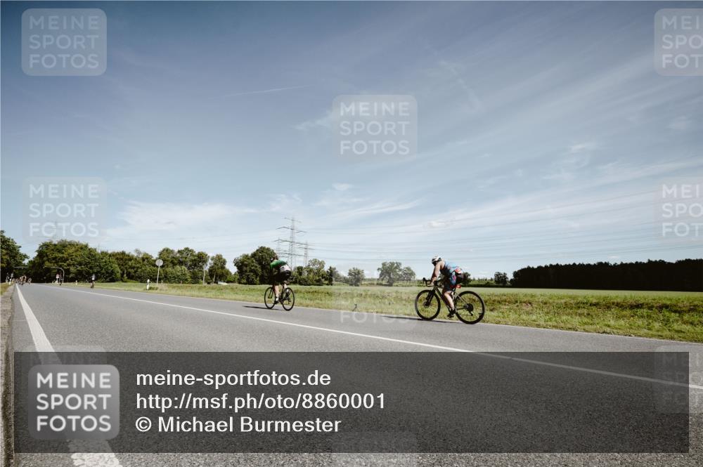 07.09.2025 - 19. Norderstedt Triathlon Michael Burmester http://msf.ph/oto/8860001 07.09.2025 12:50:27 Radfahren  meine-sportfotos.de