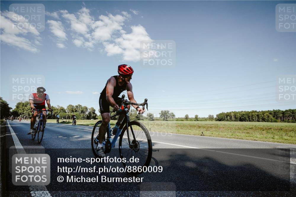07.09.2025 - 19. Norderstedt Triathlon Michael Burmester http://msf.ph/oto/8860009 07.09.2025 15:50:15 Radfahren 893, 894, 1526, 1626 meine-sportfotos.de