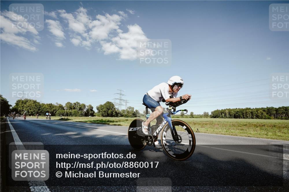 07.09.2025 - 19. Norderstedt Triathlon Michael Burmester http://msf.ph/oto/8860017 07.09.2025 15:50:17 Radfahren 380, 397, 893, 894, 1526, 1626 meine-sportfotos.de
