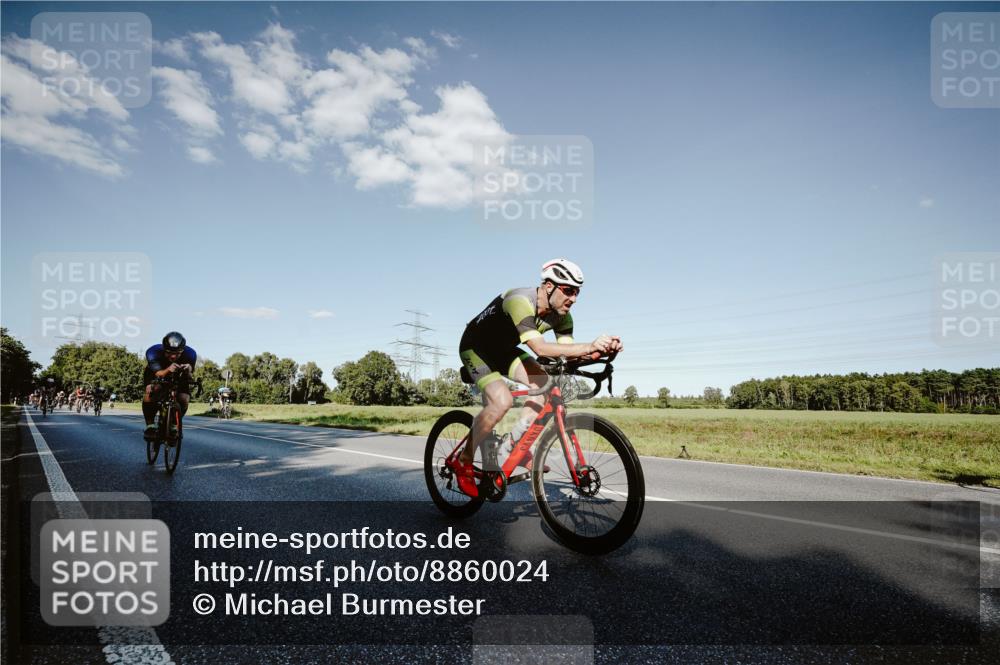 07.09.2025 - 19. Norderstedt Triathlon Michael Burmester http://msf.ph/oto/8860024 07.09.2025 15:50:20 Radfahren 380, 397, 506, 541, 885, 909, 1059, 1572 meine-sportfotos.de