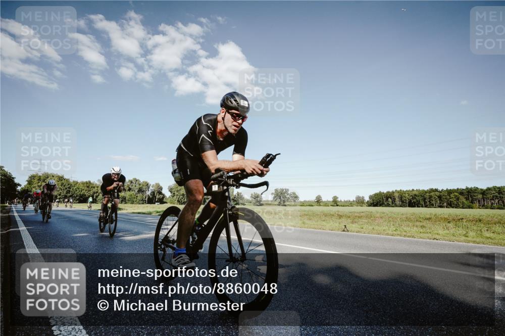 07.09.2025 - 19. Norderstedt Triathlon Michael Burmester http://msf.ph/oto/8860048 07.09.2025 15:50:27 Radfahren 371, 513, 868, 897, 947, 1522, 1552, 1594, 1629 meine-sportfotos.de