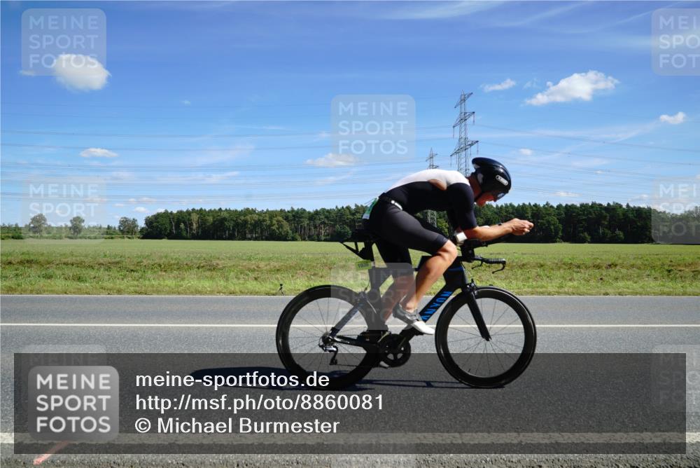 07.09.2025 - 19. Norderstedt Triathlon Michael Burmester http://msf.ph/oto/8860081 07.09.2025 13:47:15 Radfahren 990, 1036 meine-sportfotos.de