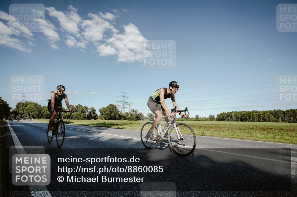 07.09.2025 - 19. Norderstedt Triathlon Michael Burmester http://msf.ph/oto/8860085 07.09.2025 15:50:38 Radfahren 913, 1089 meine-sportfotos.de