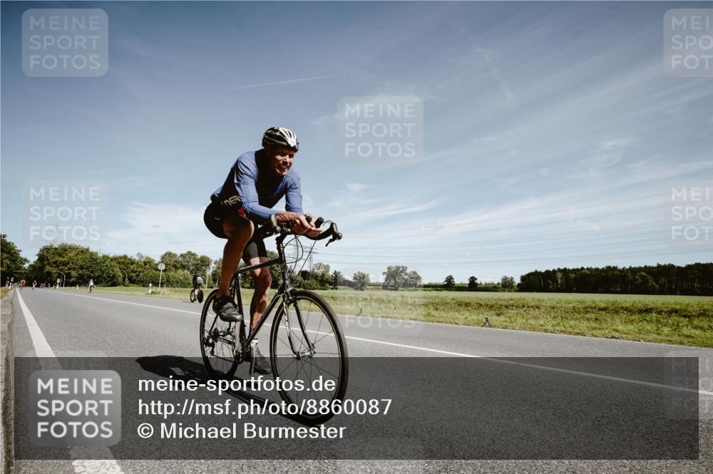 07.09.2025 - 19. Norderstedt Triathlon Michael Burmester http://msf.ph/oto/8860087 07.09.2025 12:51:22 Radfahren 309 meine-sportfotos.de