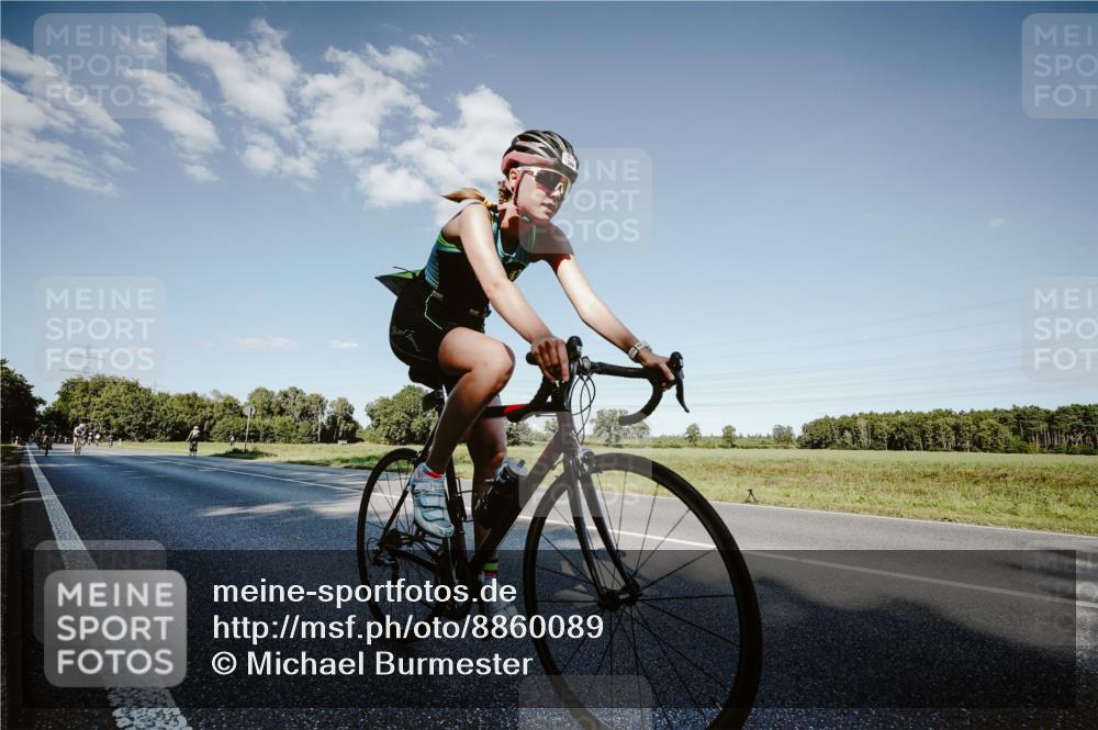 07.09.2025 - 19. Norderstedt Triathlon Michael Burmester http://msf.ph/oto/8860089 07.09.2025 15:50:39 Radfahren 913, 1089 meine-sportfotos.de