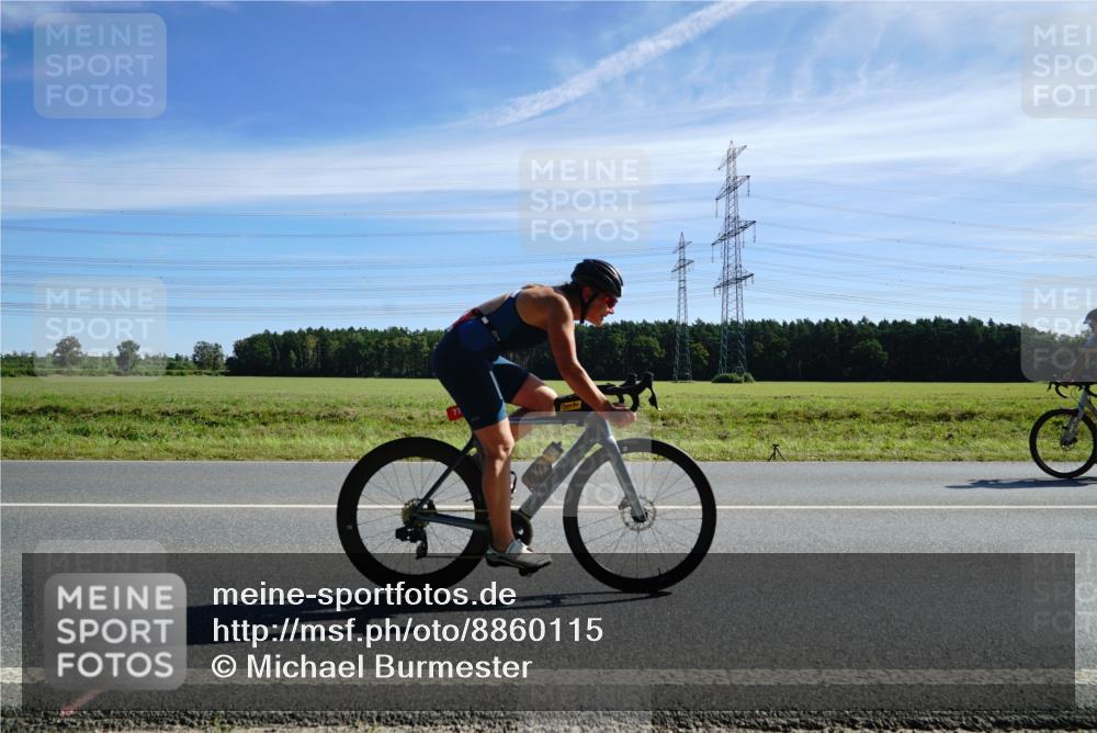 07.09.2025 - 19. Norderstedt Triathlon Michael Burmester http://msf.ph/oto/8860115 07.09.2025 11:46:34 Radfahren 773, 775, 1197 meine-sportfotos.de