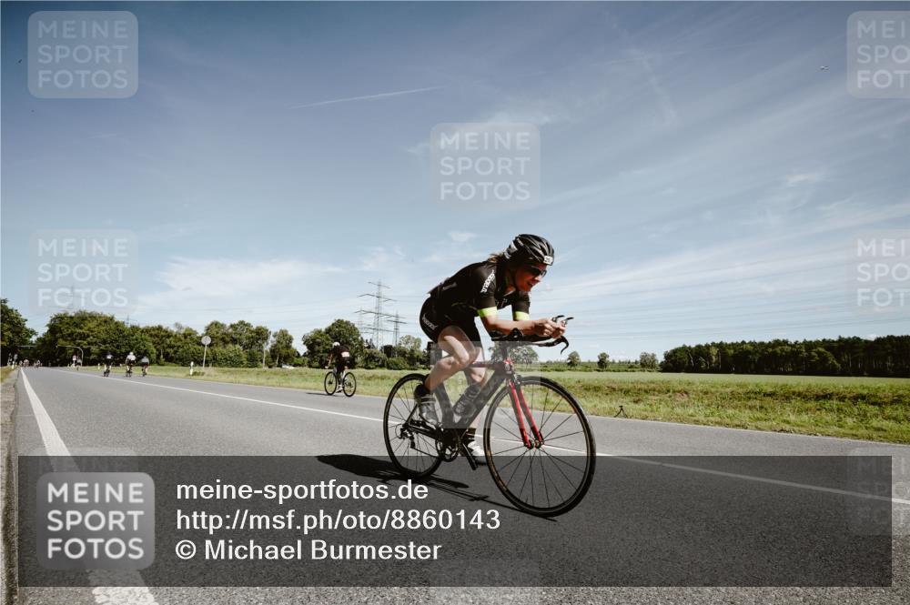 07.09.2025 - 19. Norderstedt Triathlon Michael Burmester http://msf.ph/oto/8860143 07.09.2025 12:51:53 Radfahren 357, 799 meine-sportfotos.de